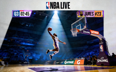篮球赛事直播截图 - NBA赛场球员扣篮瞬间，灯光聚焦